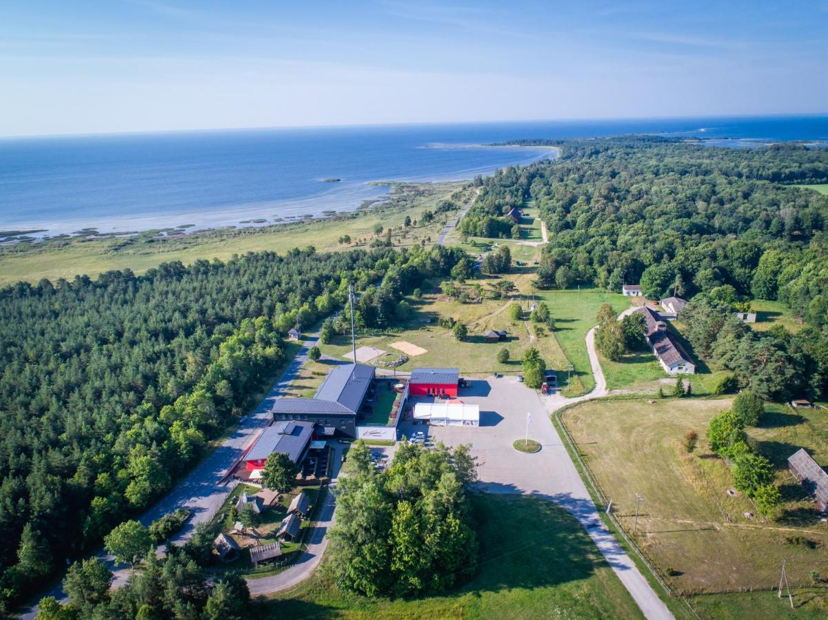 Kassari Puhkekeskus Hotel Käina Kültér fotó